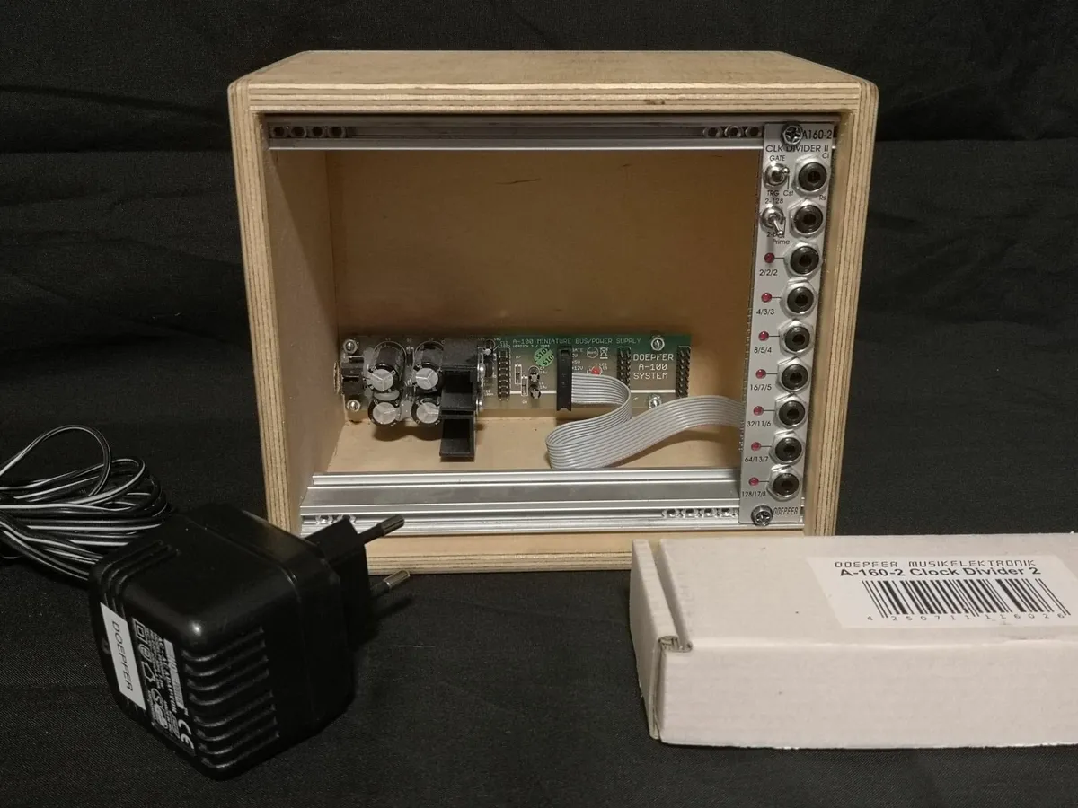 Doepfer A-160-2 Clock Divider II & Mini Case - Image 1