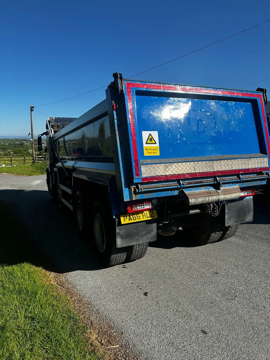 2017 Volvo FMX Tipper - Image 4