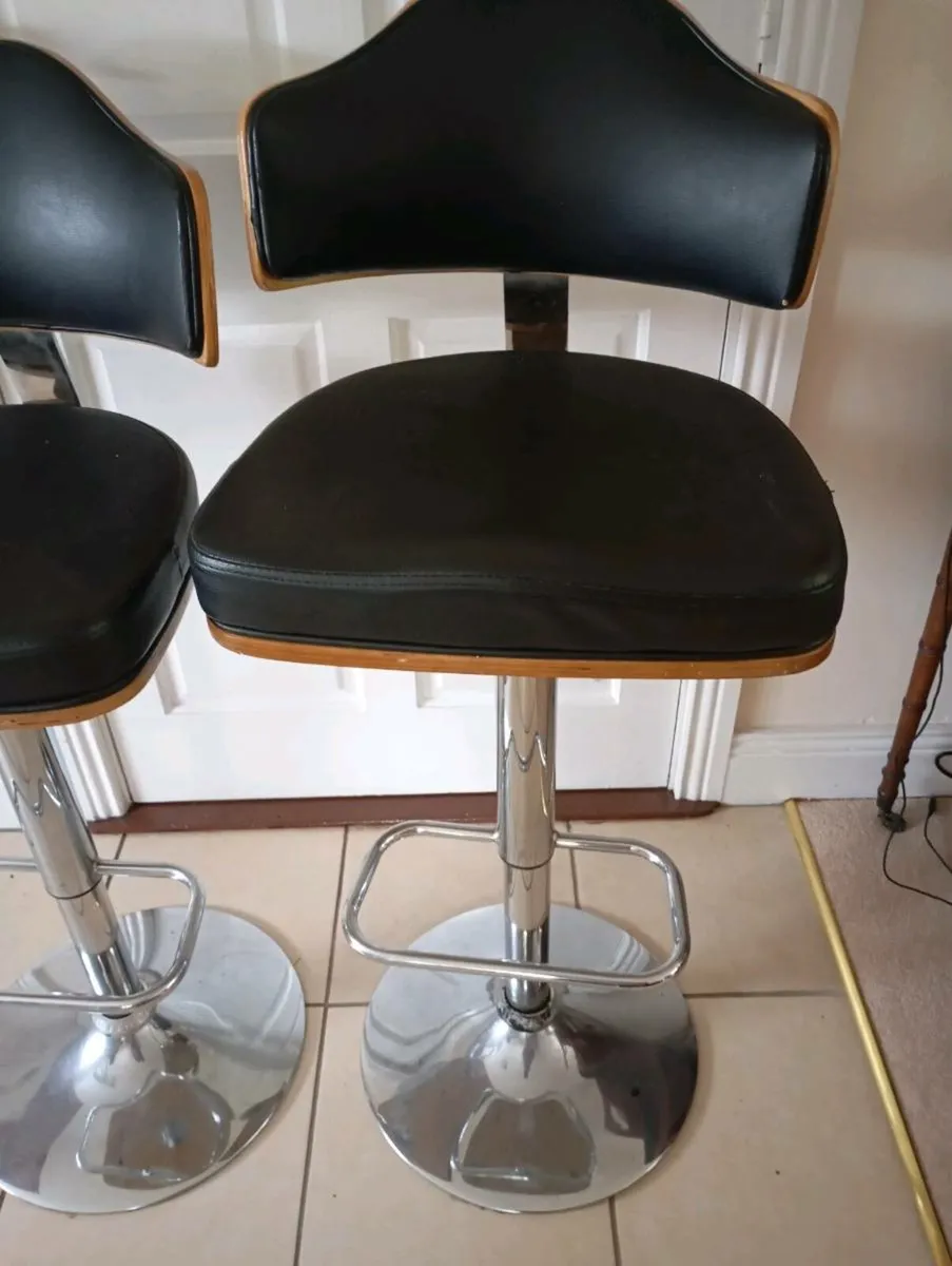 2 leatherette Stools - Image 2