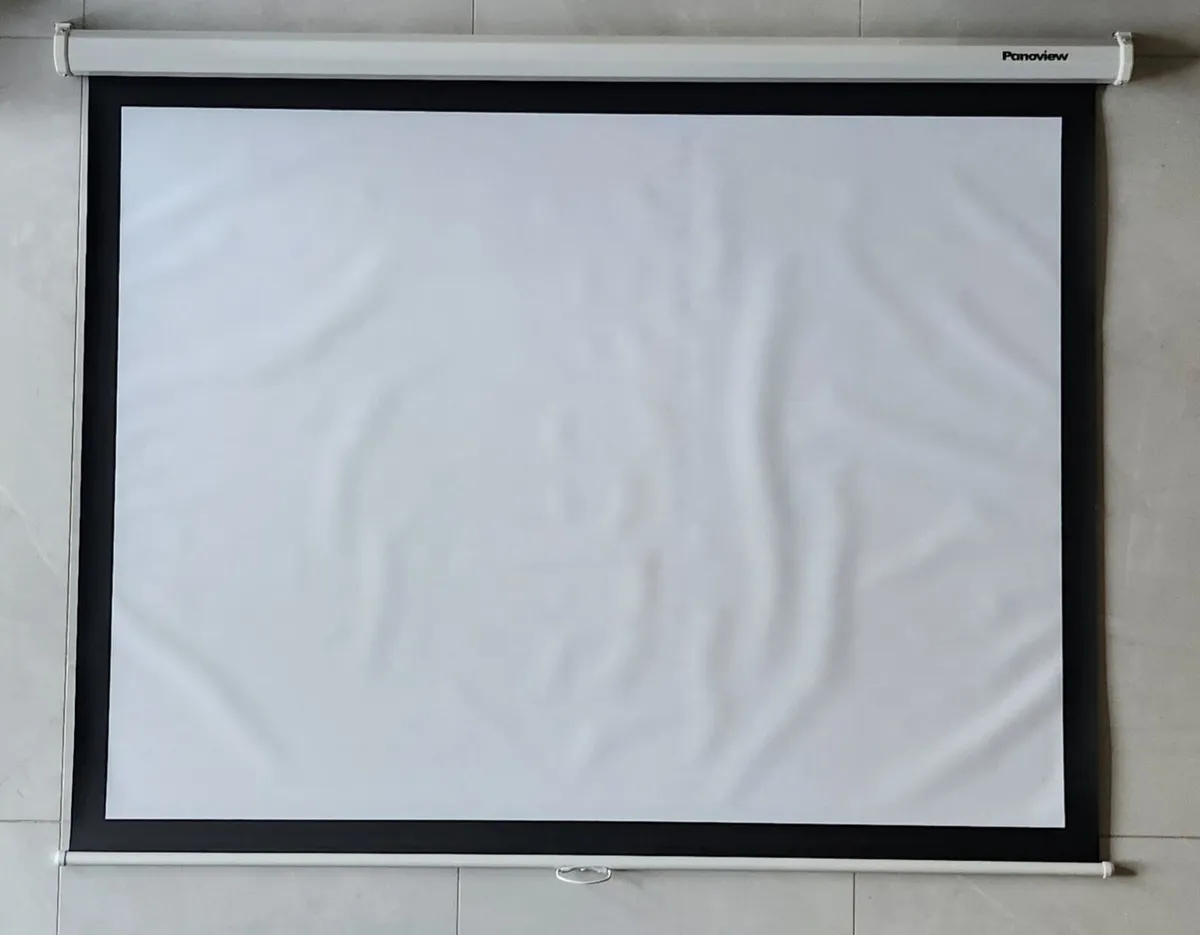 Projector Screen - Image 3