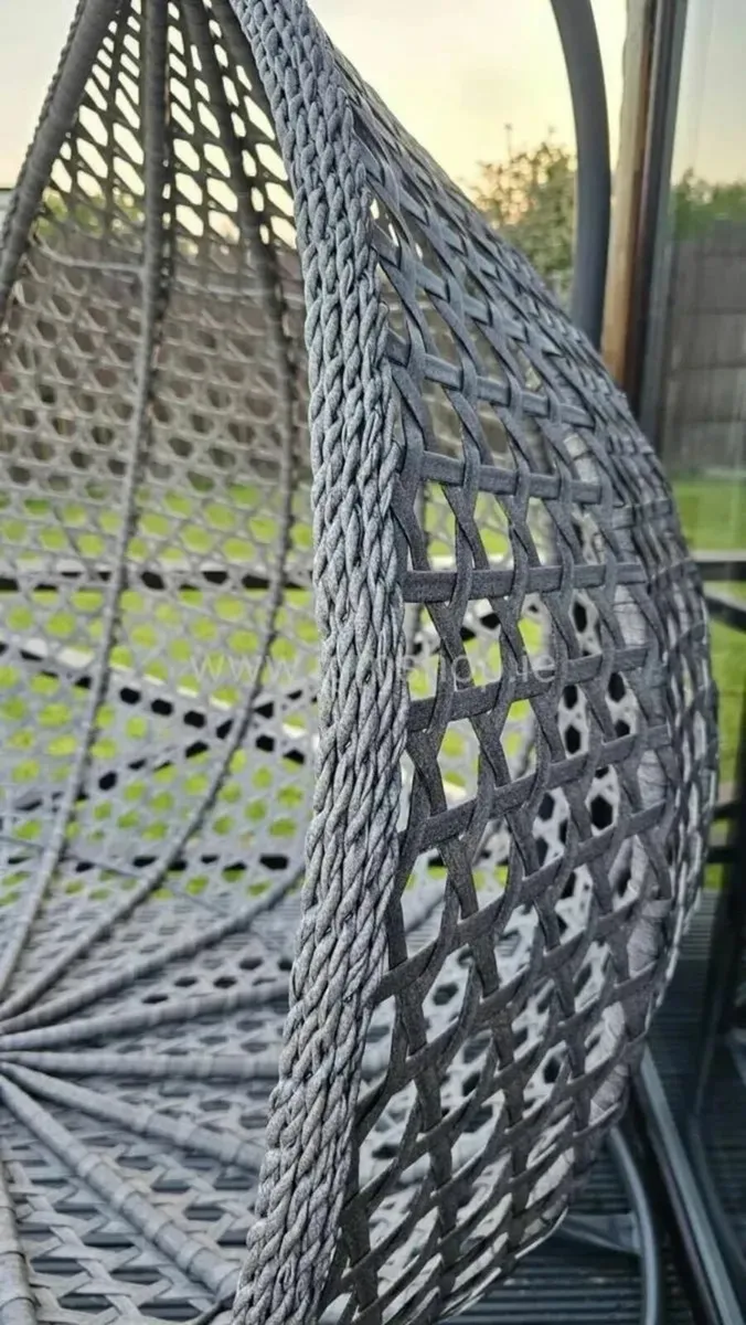 Swing chair Summer sale Free delivery - Image 3