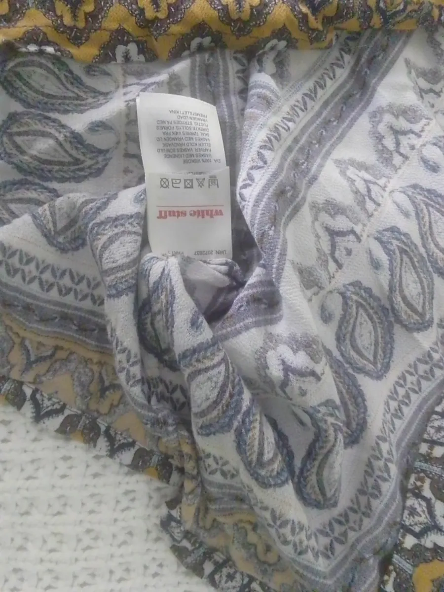 WHITE STUFF NAVY VISCOSE BOHO TOP SIZE 10 - Image 4