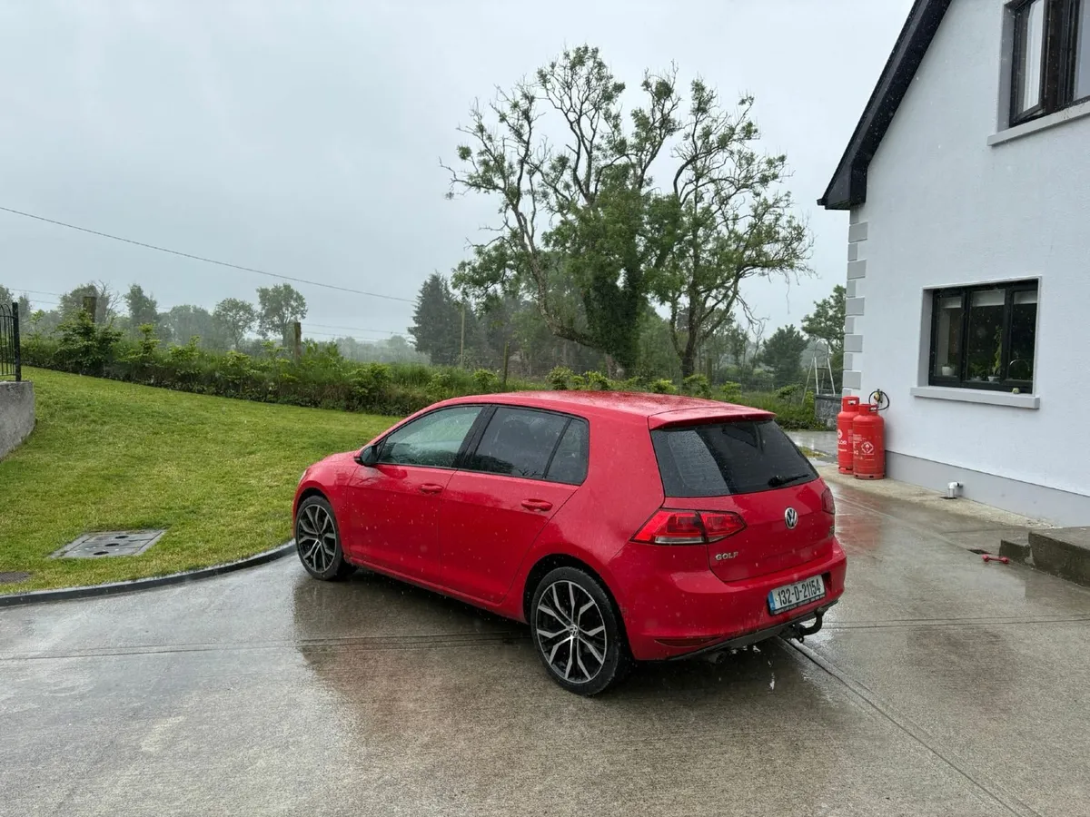 Volkswagen Golf 2013 - Image 2
