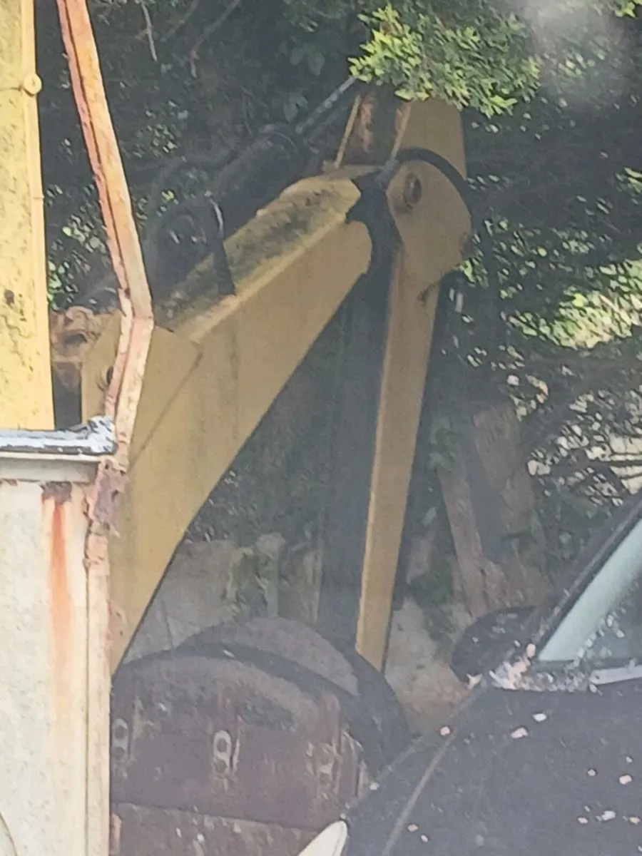 Ford 4000 - Image 1