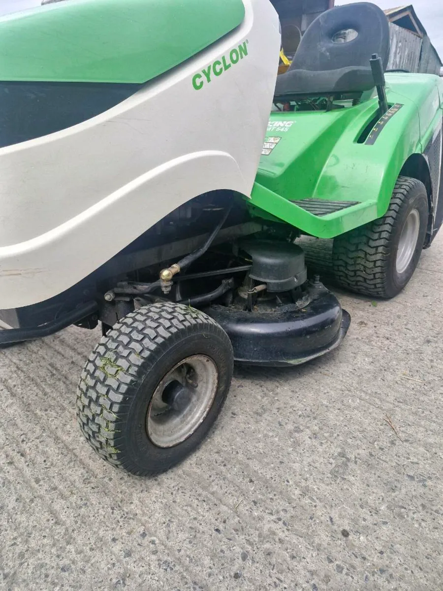 Ride on lawnmower - Image 3