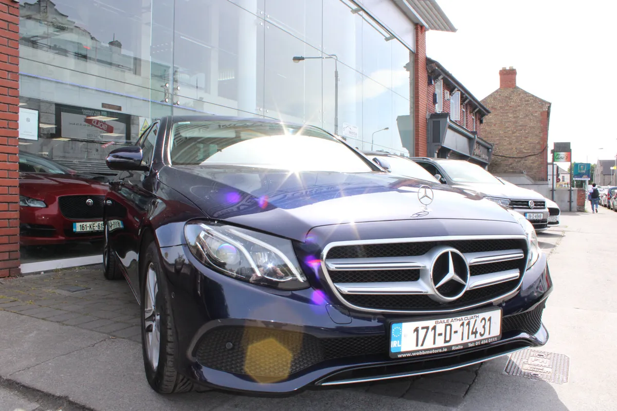 Mercedes-Benz E-Class E200d AVANTGARDE 2017 - Image 1