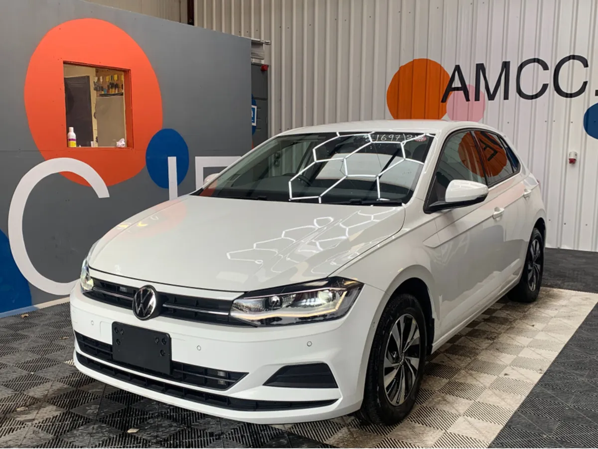 Volkswagen Polo TSI COMFORT LINE / 38k KMs / Autom - Image 3
