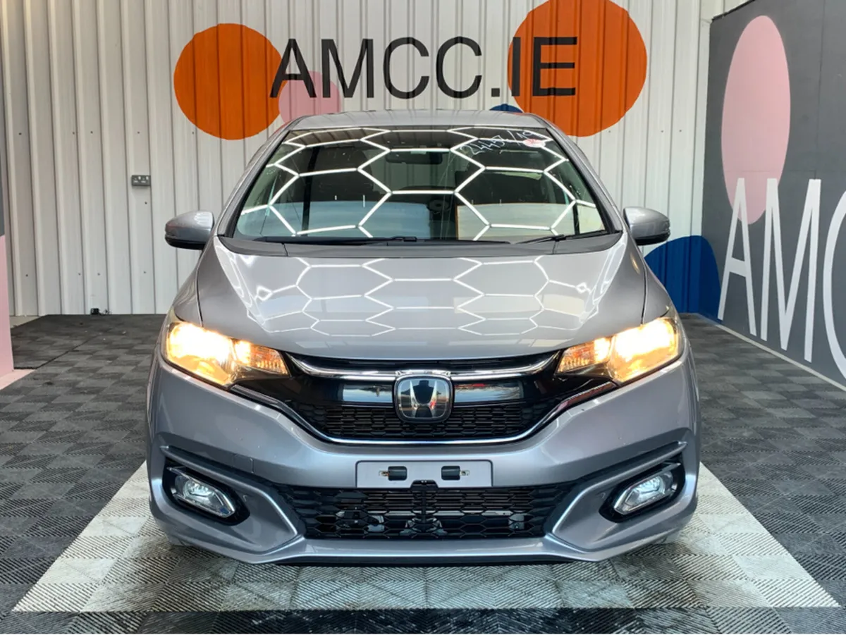 Honda Fit AUTOMATIC 1.5 HYBRID / 63k KMs / Adaptiv - Image 2