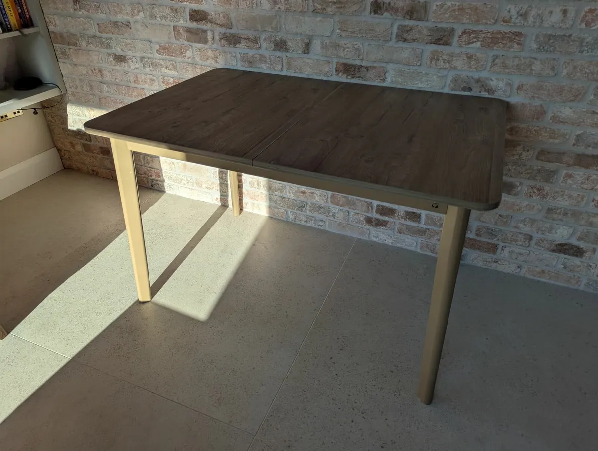 Calligaris Dining Table - Image 1