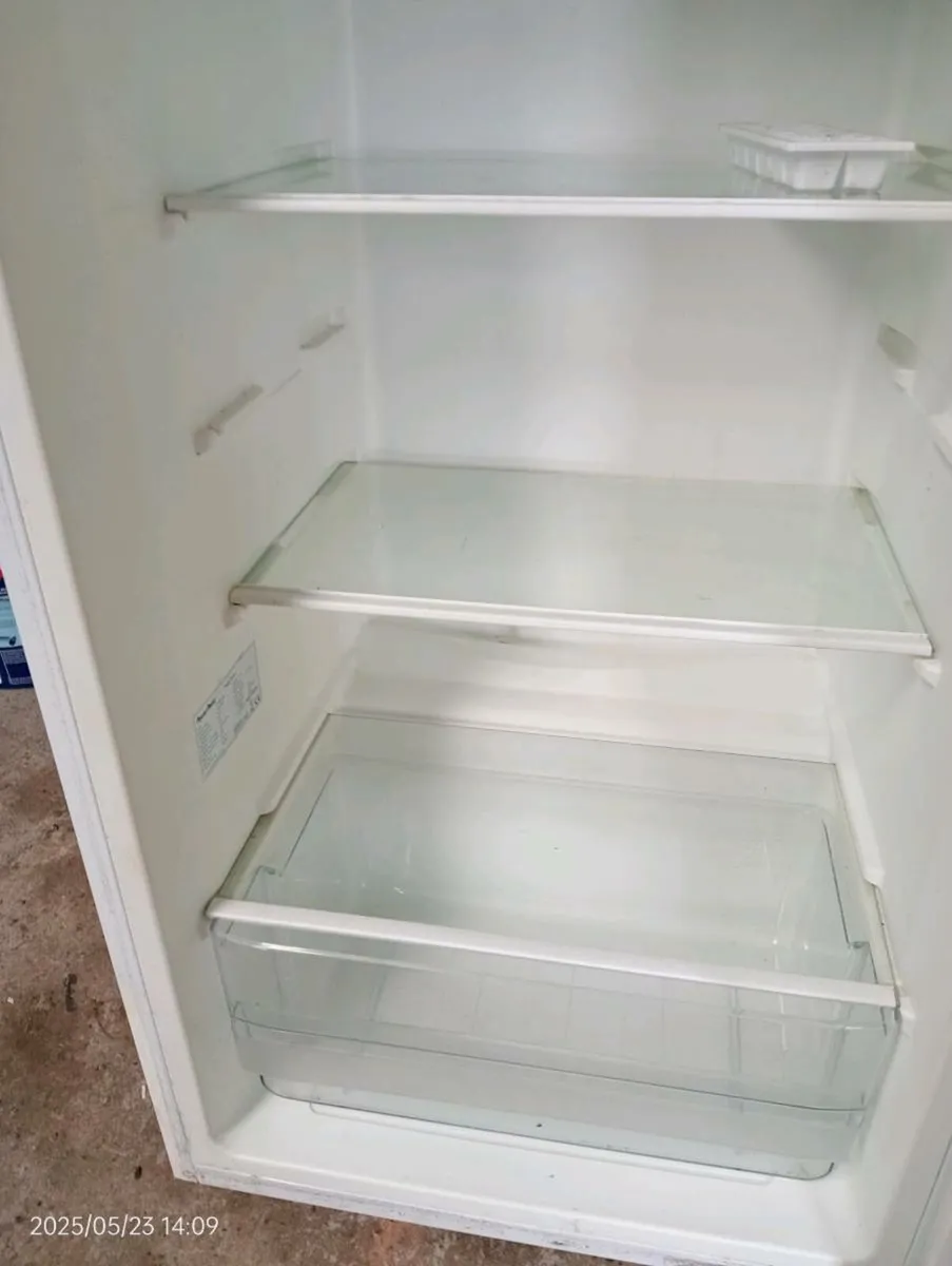 Fridge freezer - Image 2