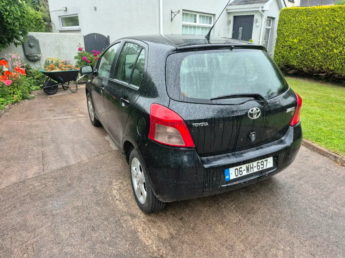 06 Toyota Yaris - Image 4