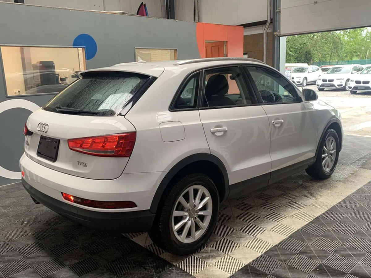 Audi Q3 Audi Q3 Automatic 1.4 TFSI / 25k KMs / Aud - Image 4