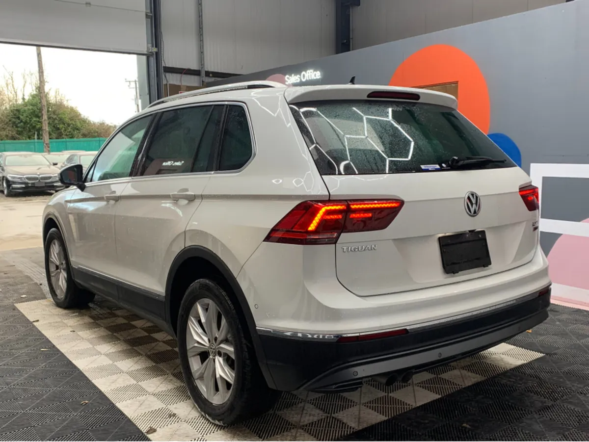 Volkswagen Tiguan TDI 4MOTION HIGH LINE / 67k KMs - Image 4