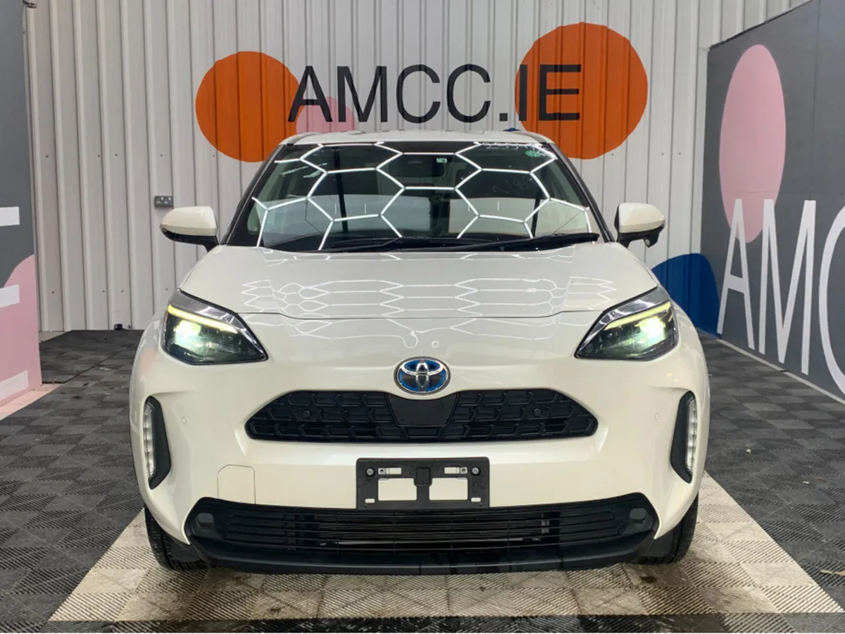 Toyota Yaris Cross 1.5 HYBRID AUTOMATIC / 80k KMs - Image 2