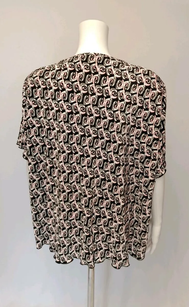 Black/pink blouse - Image 3