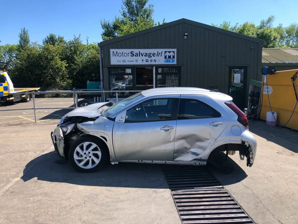 2023 TOYOTA AYGO (for parts only) - Image 1