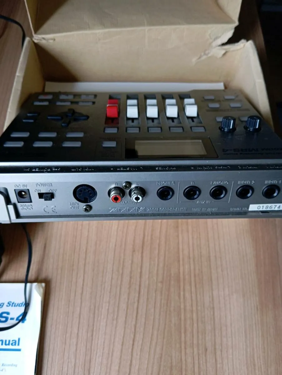 4 track recorder Zoom MRS4 - Image 3