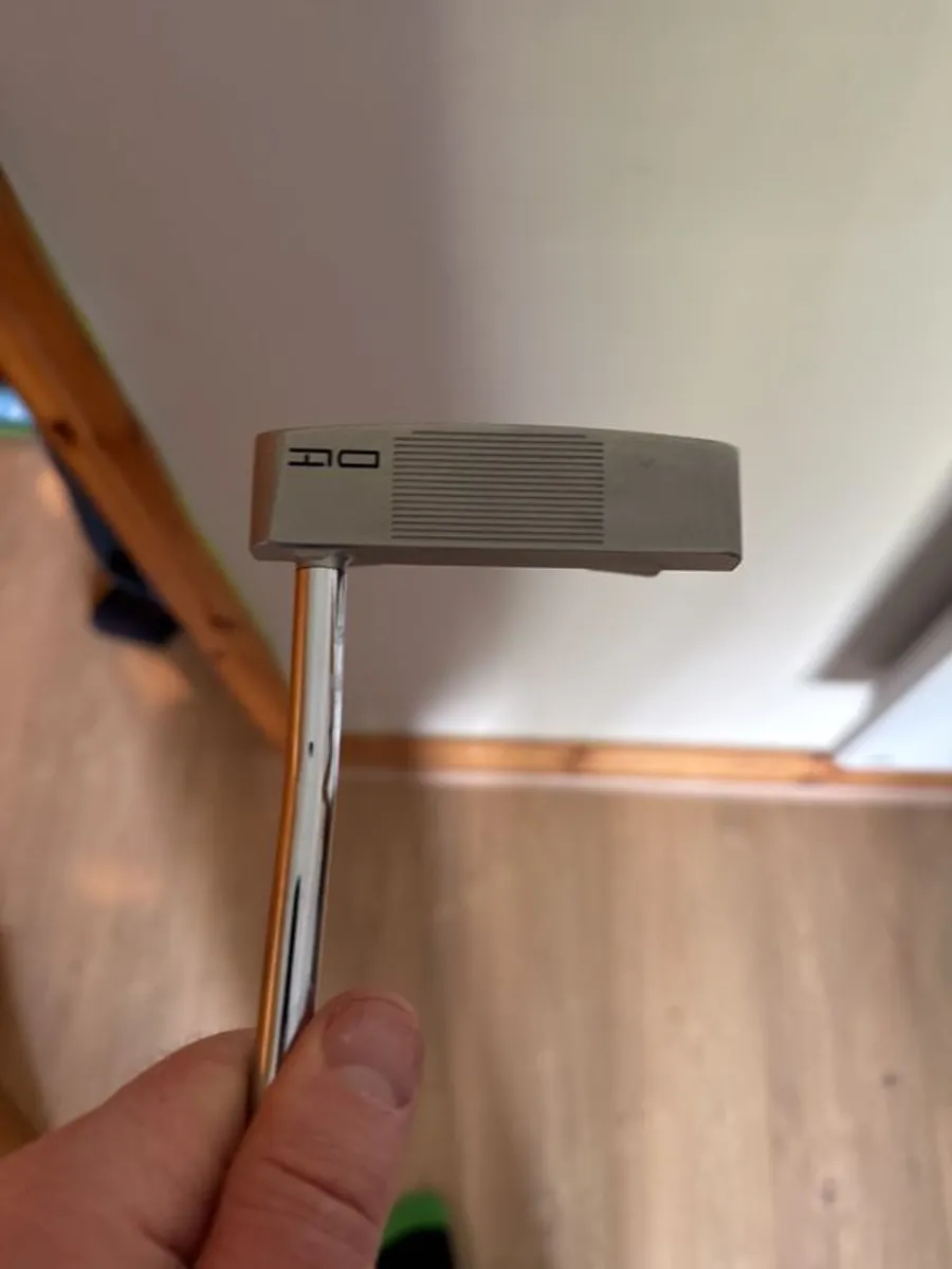 SIK Flo putter with upgraded shaft - Image 3