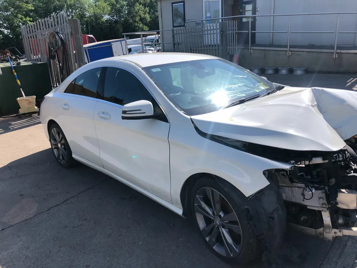 2014 MERCEDES CLA 180 1.6 petrol (for parts only) - Image 3