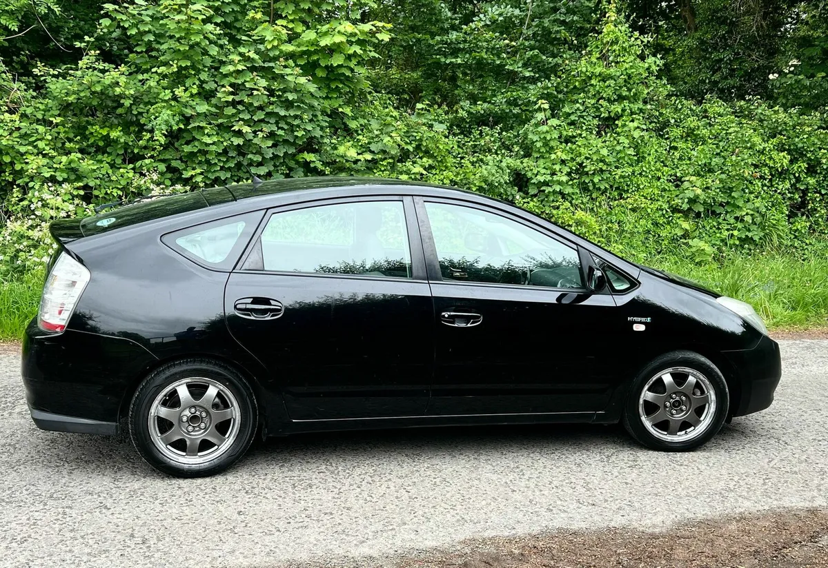 Toyota Prius 2007 1.5 Petrol nct 10/25 tax 5/25 - Image 4