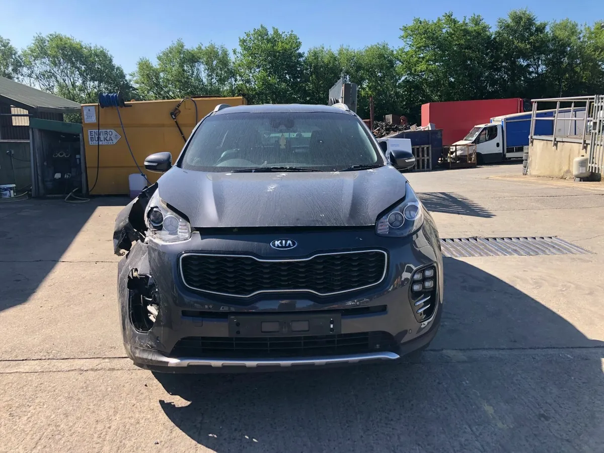 2016 KIA SPORTAGE 2 LTR DSL 4X4 ( for parts only ) - Image 2