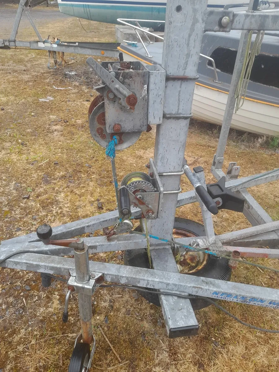 Triple stack dinghy trailer - Image 3