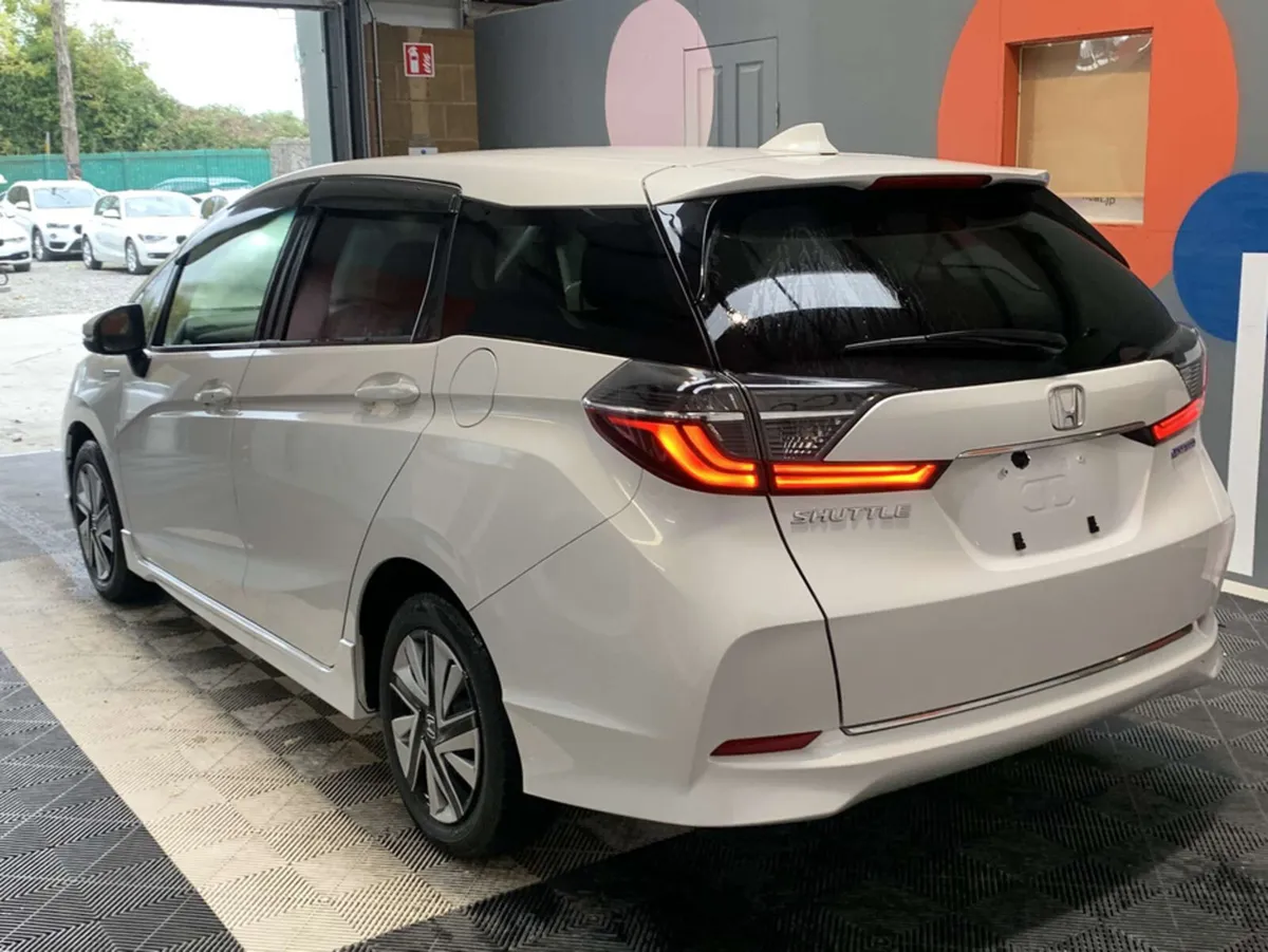 Honda Shuttle Honda Shuttle 1.5 Hybrid/Honda Sensi - Image 3