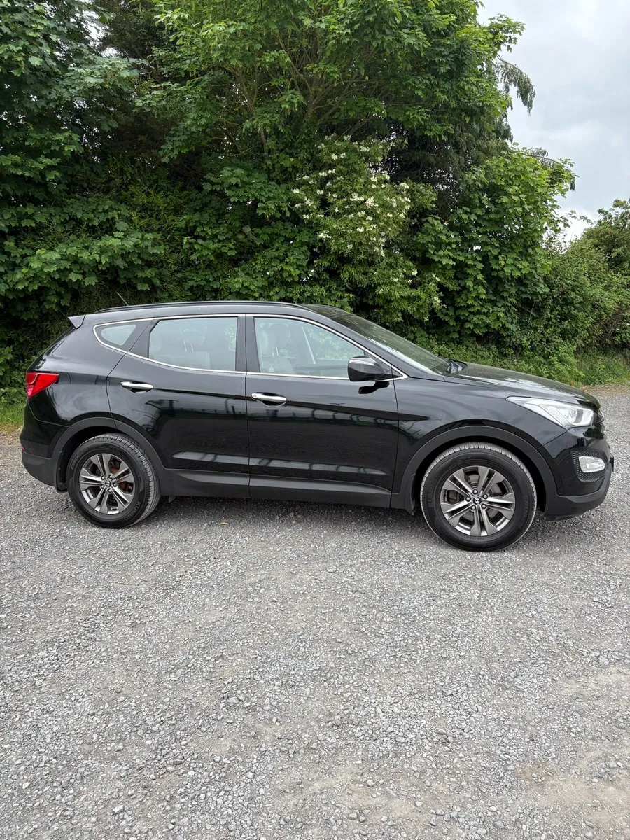 Hyundai Santa Fe 7 seater new nct - Image 3