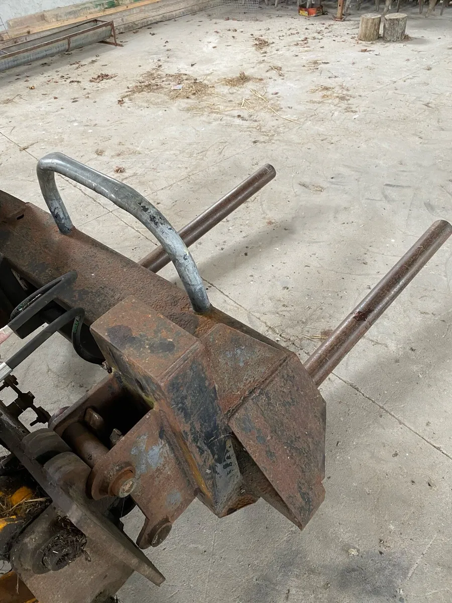 Bale handler - Image 3