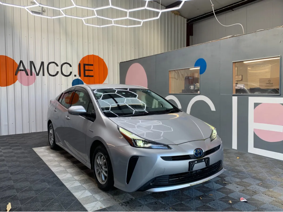 Toyota Prius S 1.8 HYBRID/ 80k KMs / Cruise Contro - Image 1