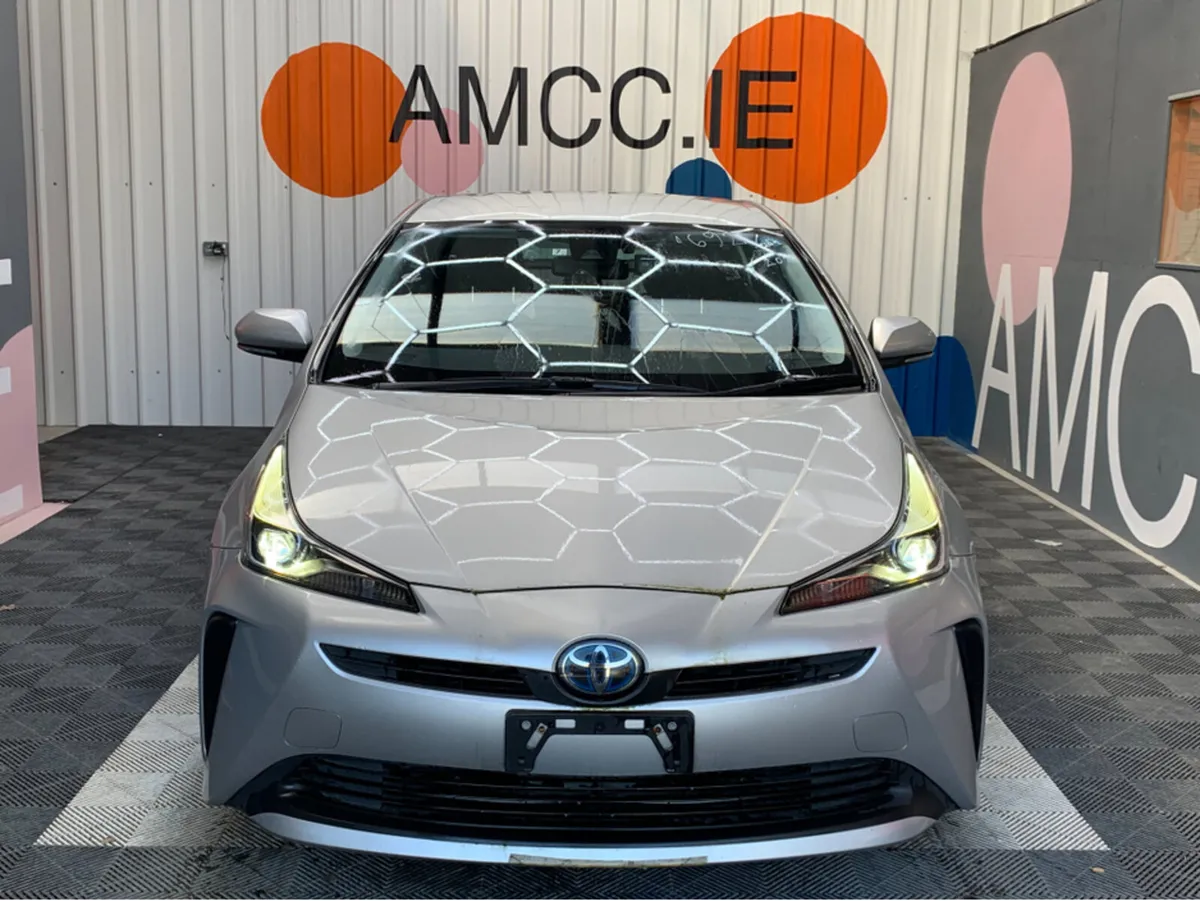 Toyota Prius S 1.8 HYBRID/ 80k KMs / Cruise Contro - Image 2