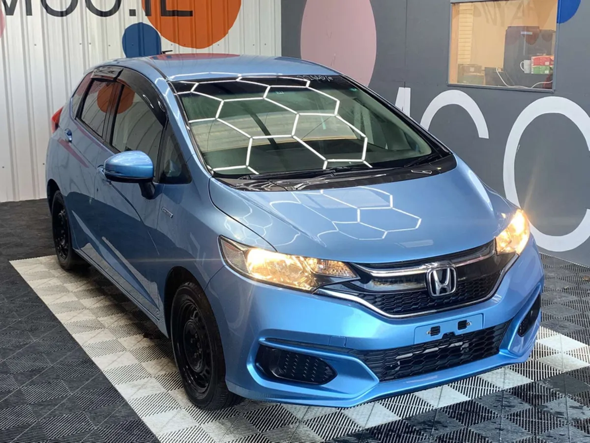 Honda Fit Honda Fit 1.5 Hybrid / Reverse Camera / - Image 1
