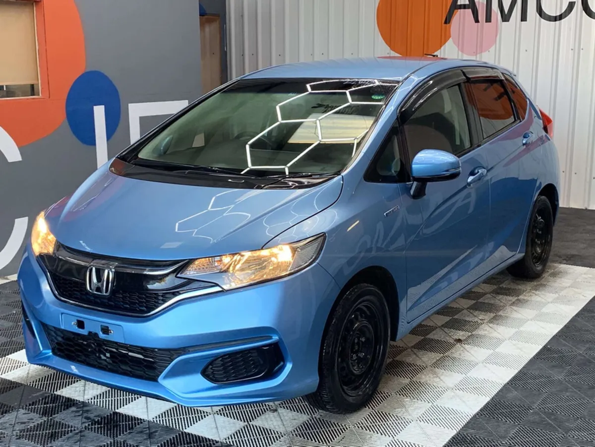 Honda Fit Honda Fit 1.5 Hybrid / Reverse Camera / - Image 3