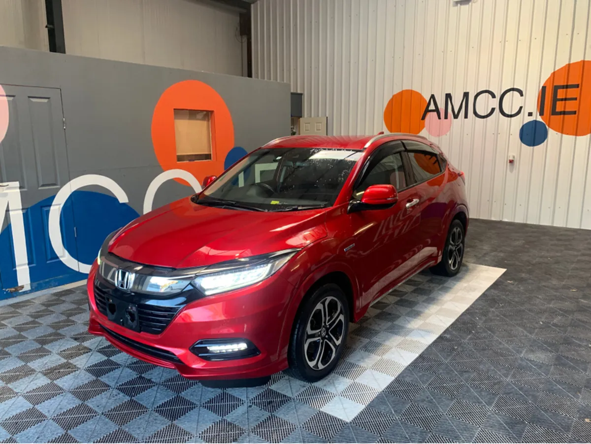 Honda Vezel ONLY €18950! Half Leather / Reverse Ca - Image 4