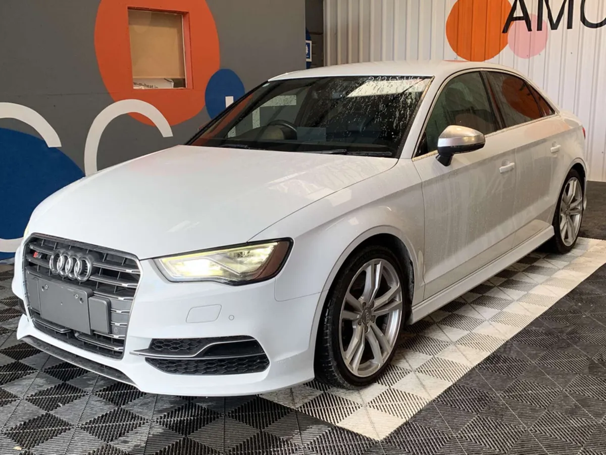 Audi S3 Audi S3 2.0 Automatic / Reverse Camera / C - Image 3