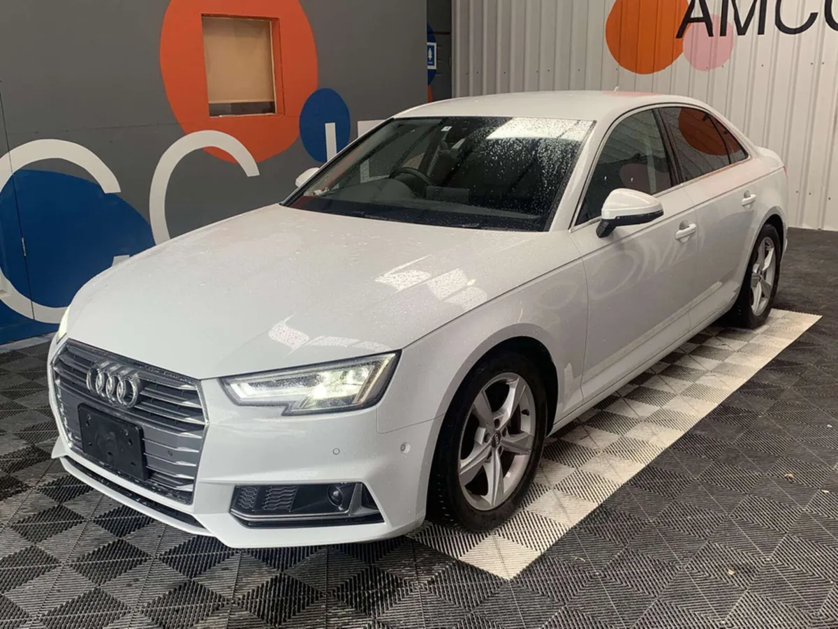 Audi A4 Audi A4 Automatic 35 TFSI / 30k KMs / Heat - Image 3