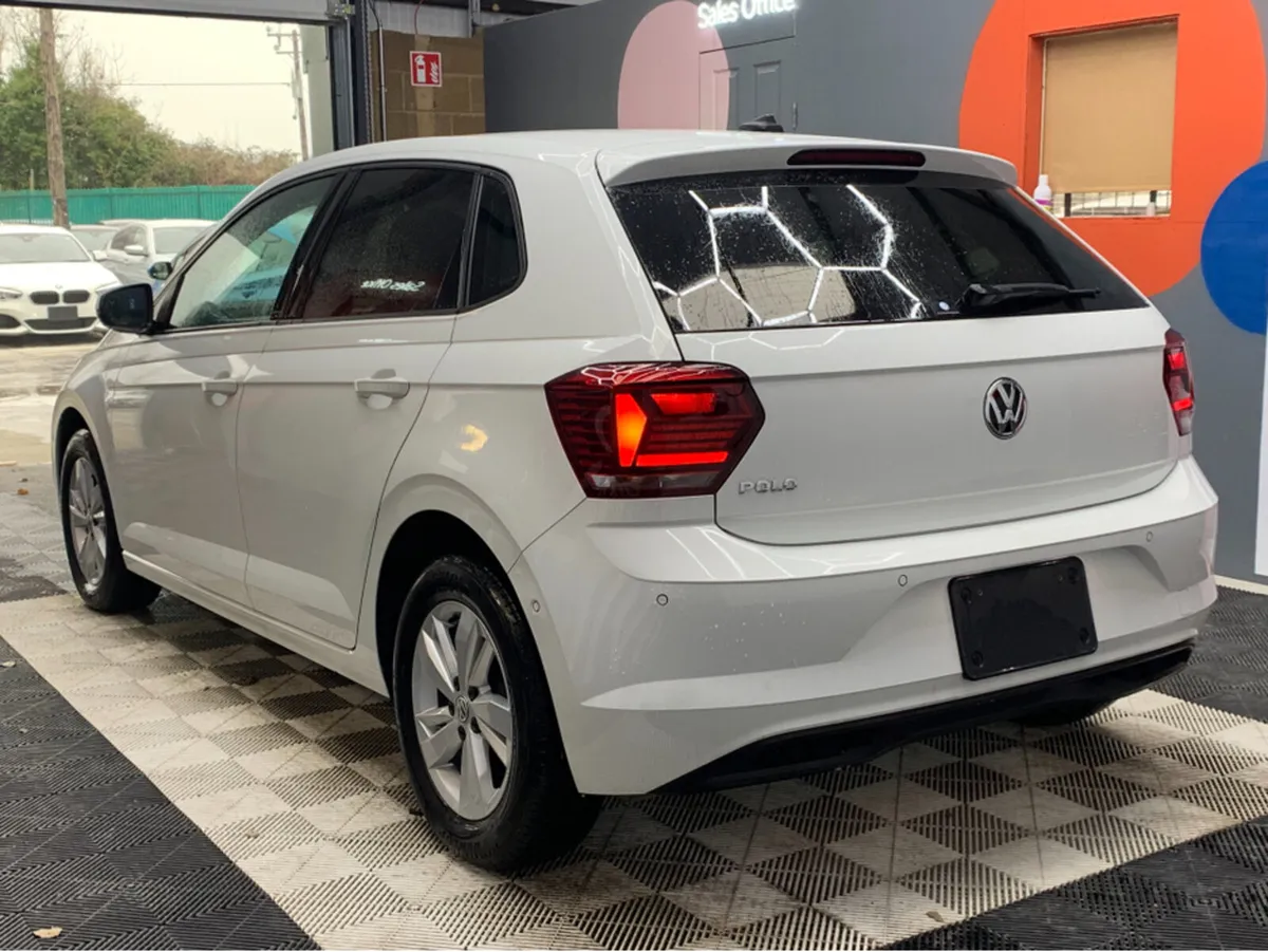 Volkswagen Polo TSI COMFORT LINE / 78k KMs / Autom - Image 4