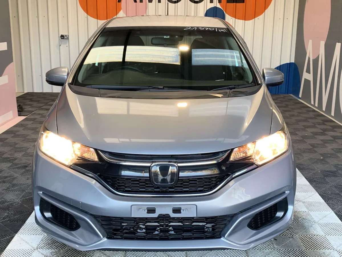 Honda Fit Honda Fit 1.5 Hybrid / Cruise Control / - Image 2