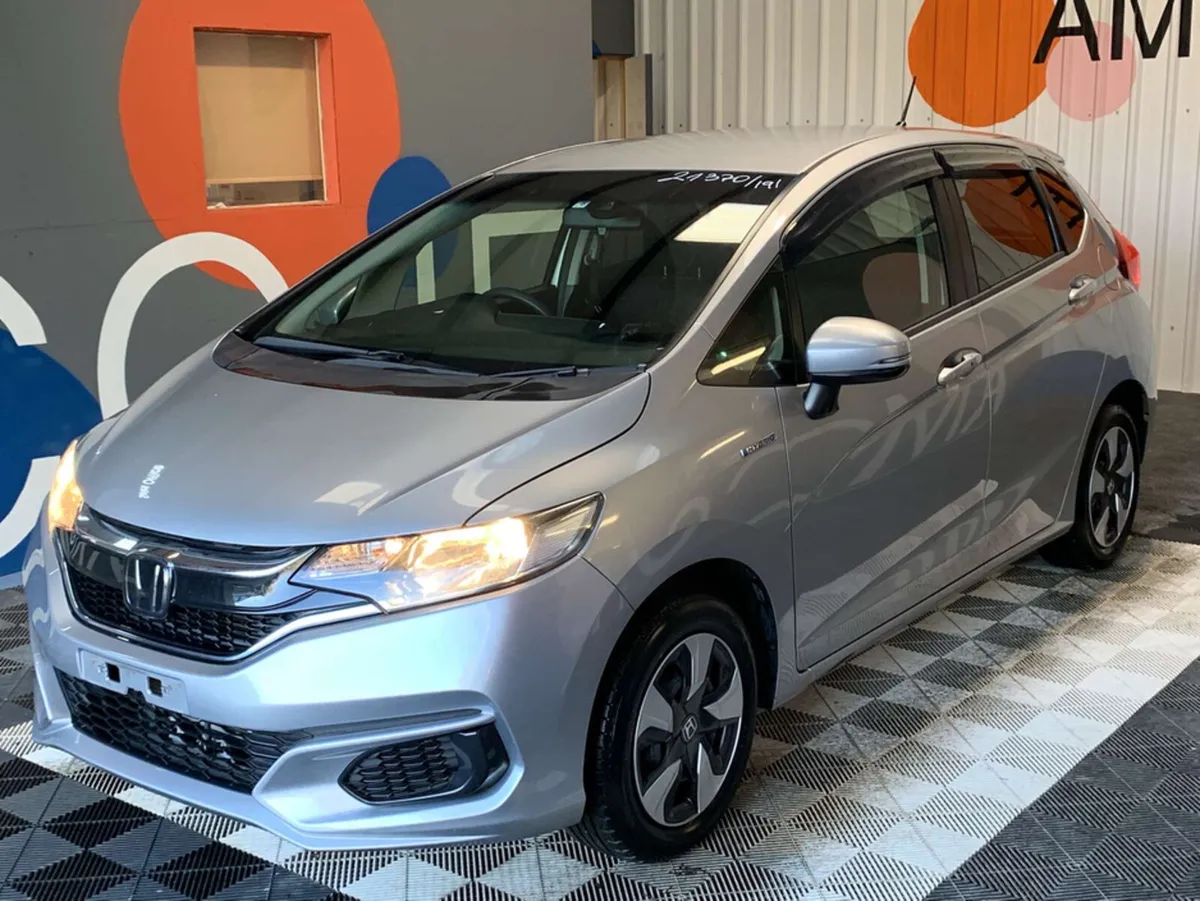 Honda Fit Honda Fit 1.5 Hybrid / Cruise Control / - Image 3