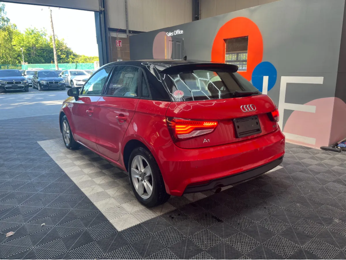 Audi A1 1.0 PETROL /76k KMs /  REVERSE CAMERA / & - Image 4