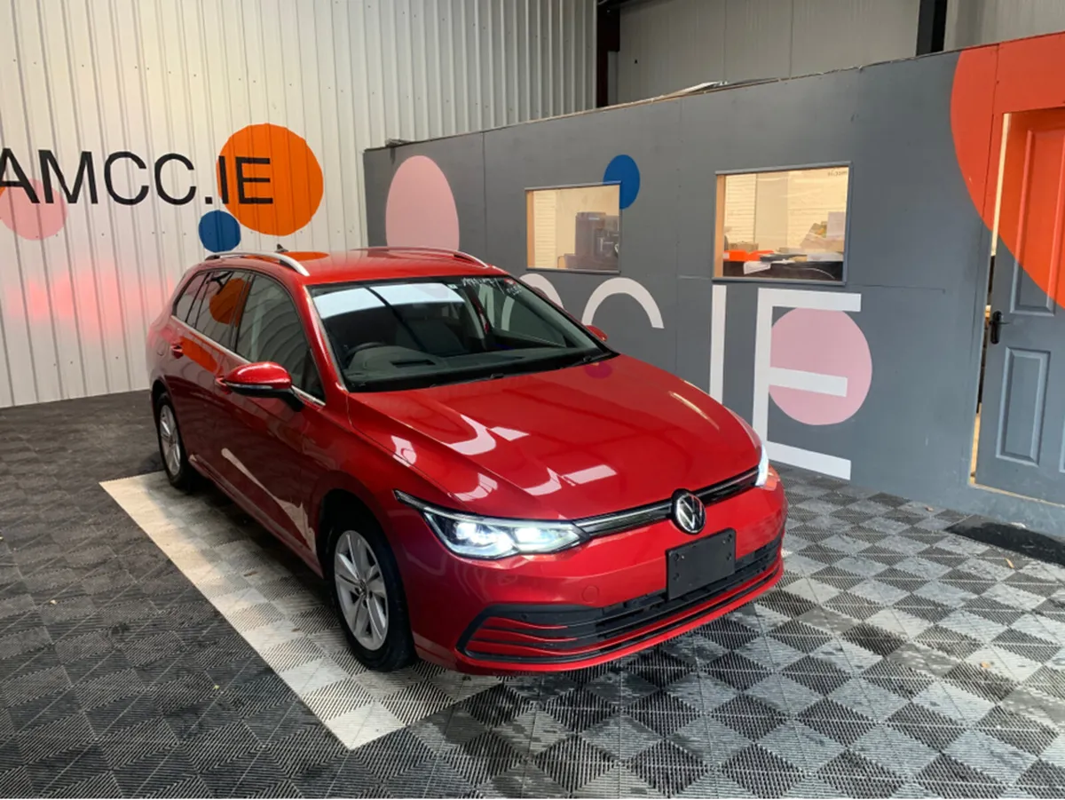 Volkswagen Golf Golf Estate Automatic eTSI Active - Image 1