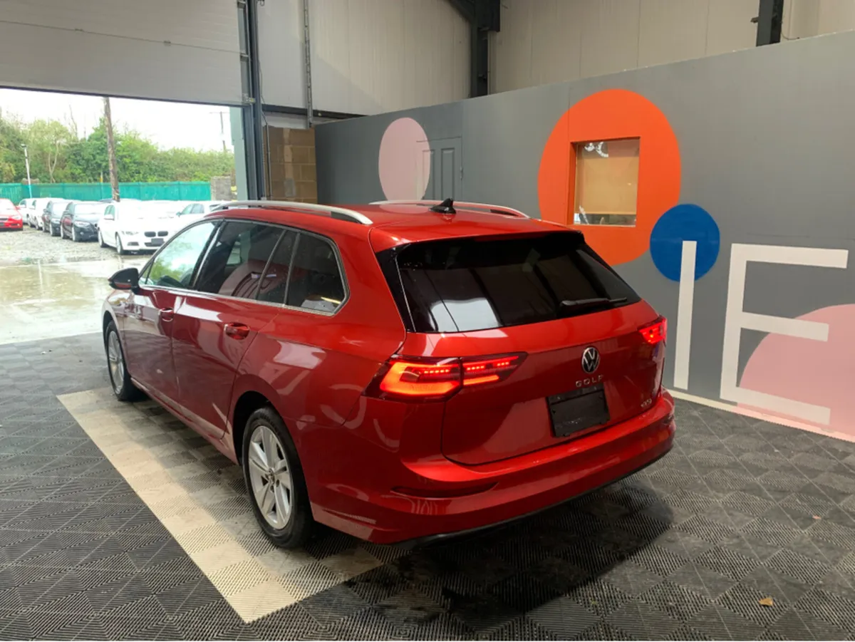 Volkswagen Golf Golf Estate Automatic eTSI Active - Image 4