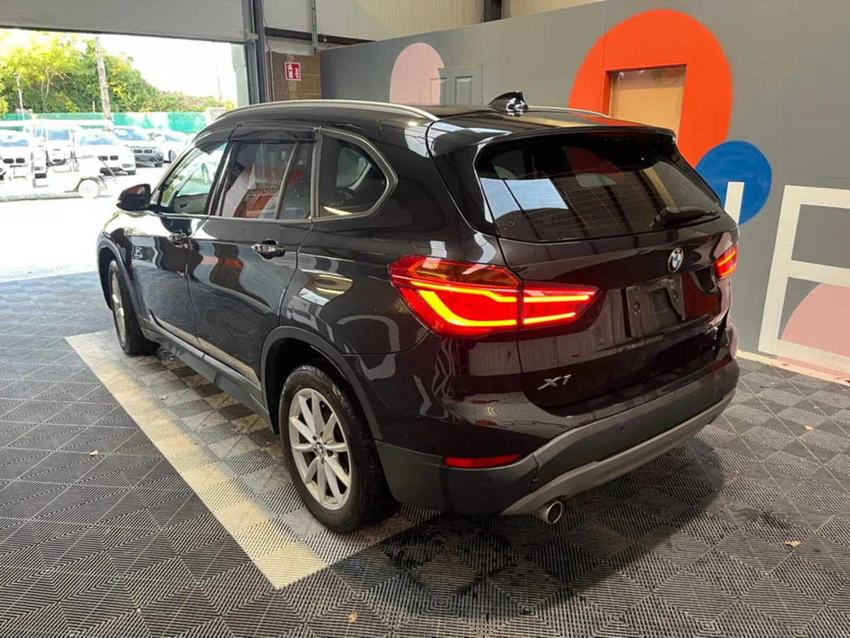 BMW X1 Automatic - 38k kms - Reverse Camera + Surr - Image 3
