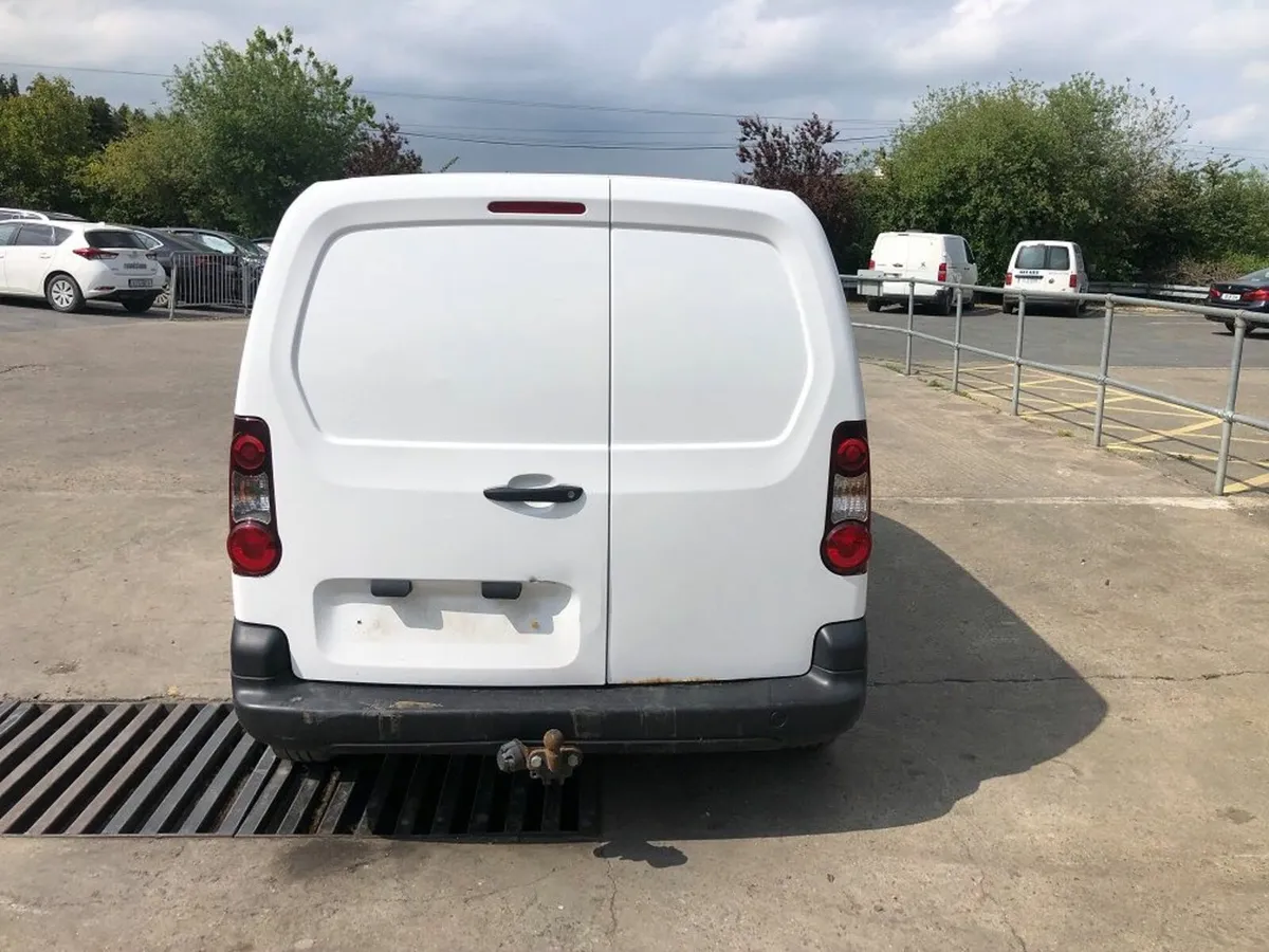2018CITROEN BERLINGO 1.6 dsl (for parts only) - Image 1