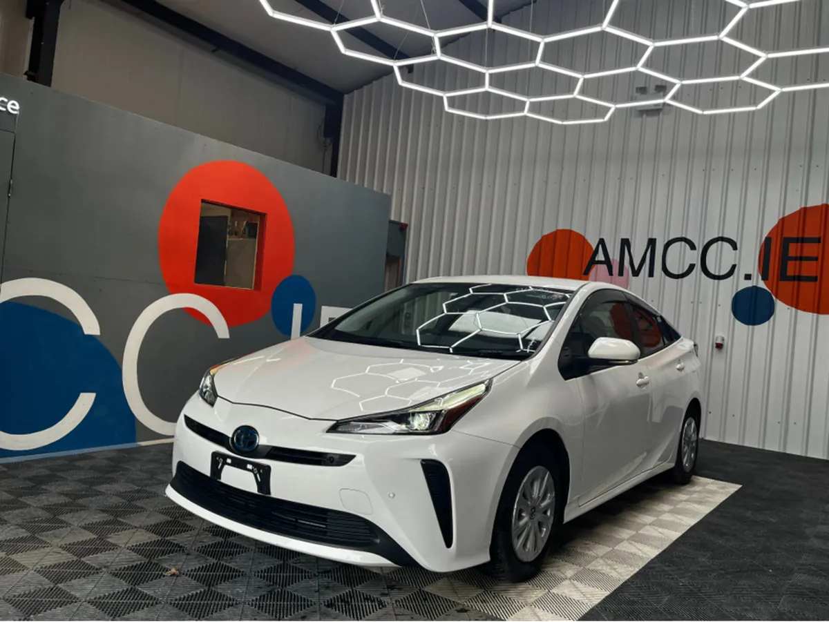 Toyota Prius 1.8 HYBRID/ 59k KMs / Cruise Control/ - Image 3