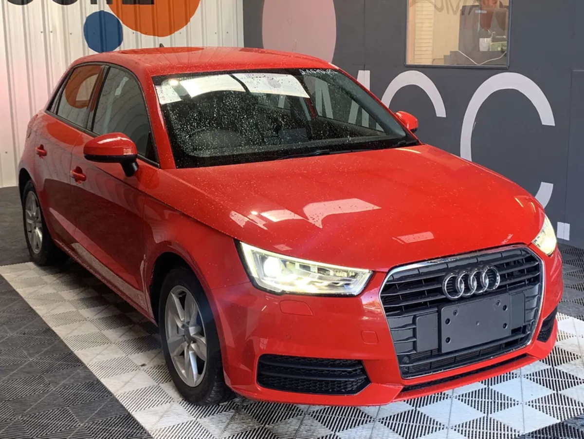 Audi A1 Audi A1 1.0 TFSI Automatic / Parking Senso - Image 1
