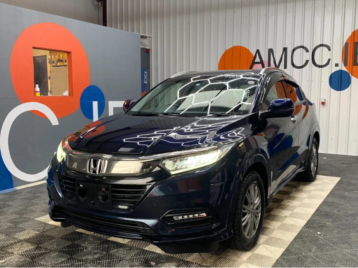Honda Vezel 1.5 HYBRID AUTOMATIC / 45k KMs / Rever - Image 3