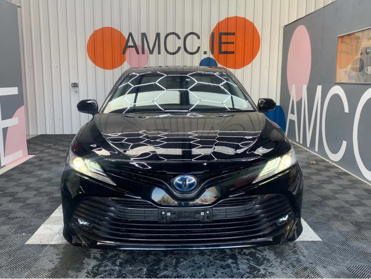 Toyota Camry 2.5 HYBRID / 48k KMs / Automatic / Re - Image 2