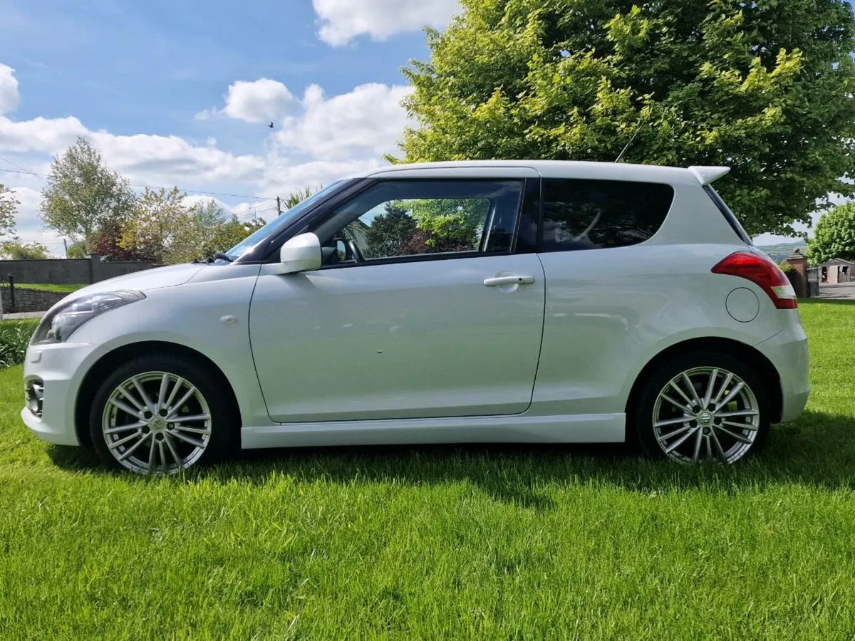 Suzuki Swift Sport - Image 2
