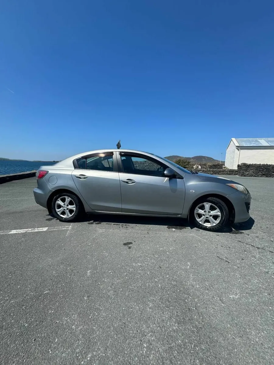 Mazda Mazda3 2010 - Image 2